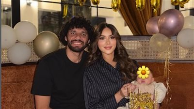 بأجواء رومانسية.. محمد النني يخطف الأنظار في ميلاد زوجته     