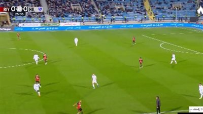 الرياض ضد الهلال.. ماركوس ليوناردو يسجل الهدف الأول لـ الهلا    