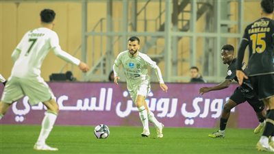 الحزم ضد ضمك.. انتهاء الشوط الأول بالتعادل السلبي بين الحزم     