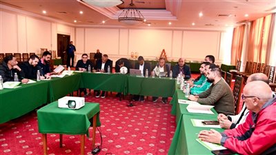 الزمالك يرتدي الزي الكحلي أمام المصري البورسعيدي     