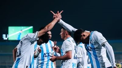 الأهرام ضد نهضة بركان.. بيراميدز يكتسح نهضة بركان المغربي بث    