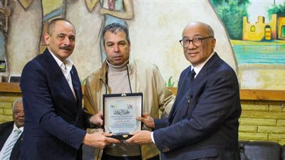 منطقة الإسماعيلية لتنس الطاولة تختتم دراسات الحكام وتكرم مجل    