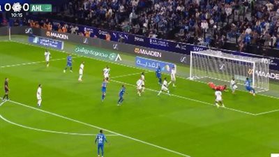 الهلال ضد الأهلي.. انطلاق الشوط الثاني من مباراة الهلال والأ    