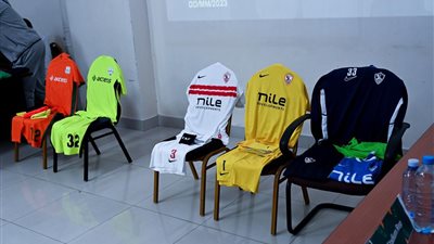 الزمالك يرتدي الزي الأبيض أمام زيسكو في كأس الكونفدرالية    
