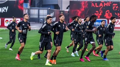 تدريبات خططية ومحاضرة فنية في استعدادات الأهلي لموقعة الإسما    