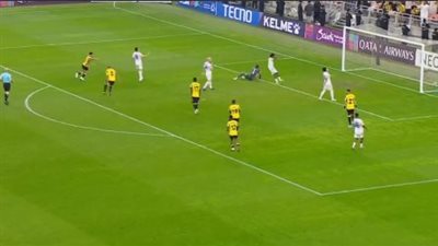 الاتحاد ضد الغرافة.. حسام عوار يسجل الهدف الثاني لـ الاتحاد     