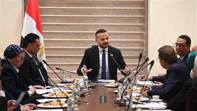  لجنة المشروعات المتوسطة والصغيرة ومتناهية الصغر بمجلس النوا    