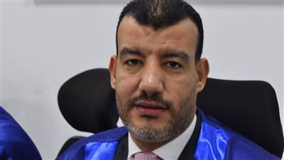 محمود عكاشة يشارك في مناقشة رسالة دكتوراه حول إدارة المواهب    