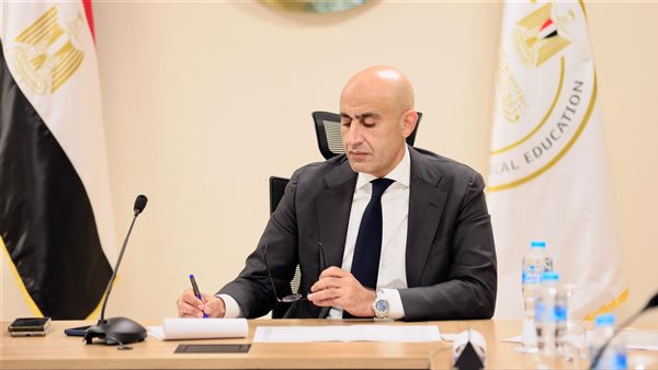 وزير التعليم     