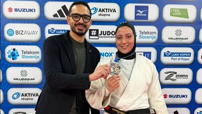 وزير الشباب والرياضة يهنئ صفا سليمان بإنجاز تاريخي في جودو ك    