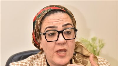 الدكتورة داليا الأتربي عضو مجلس الشيوخ    