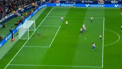 برشلونة.. أديمولا لوكمان يسجل الهدف الثالث لـ أتلتيكو مدريد     