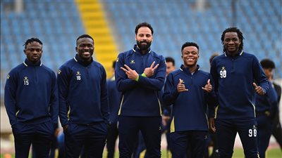 لاعبوا الإتحاد    