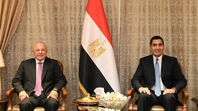 وزير الشباب والرياضة يستقبل هاني أبو ريدة رئيس الاتحاد     