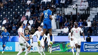 الهلال ضد الوحدة.. انطلاق الشوط الثاني من مباراة الهلال والو    