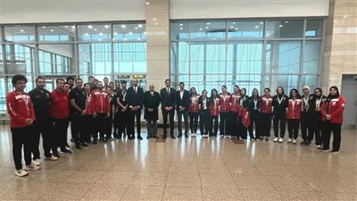 وزير الشباب والرياضة يستقبل منتخب مصر للسلاح     