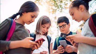 ضرورة حماية الأطفال من الأنترنت    