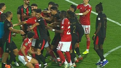 الأهلي والجيش الملكي    