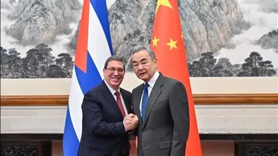 وزير الخارجية الصيني ونظيره الكوبي     