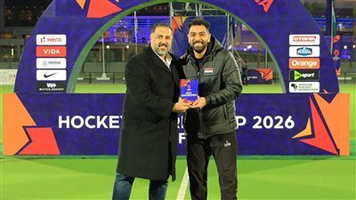 أعضاء مجلس إدارة اتحاد الهوكي يكرمون نجوم التصفيات العالمية    