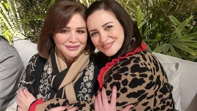 إلهام شاهين وريهام عبد الغفور     