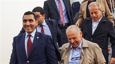 جوهر نبيل وزير الشباب والرياضة يغادر مع منتخب مصر إلي جدة    