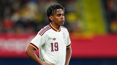 تقارير: برشلونة يطالب مدرب إسبانيا بإعفاء لامين يامال من موا    