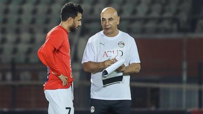 حسام حسن وتريزيجيه     