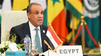 بدر عبد العاطي 