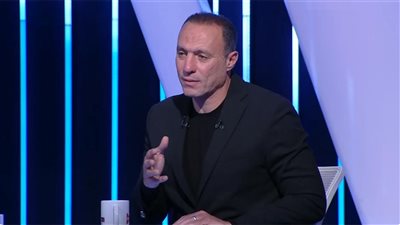  نادر السيد نجم الكرة المصرية السابق    