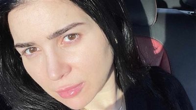 مي عز الدين    