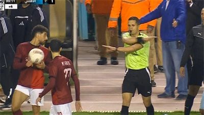 مصدر بالأهلي يكشف تفاصيل شكوى النادي ضد الحكم محمود وفا بسبب    