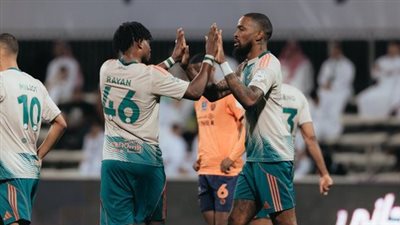 ألفيحاء ضد الأهلي.. انطلاق الشوط الثاني من مباراة الأهلي وال    