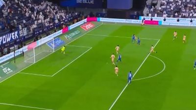 الهلال ضد الخلود.. متعب الحربي يسجل الهدف الأول لـ الهلال في    