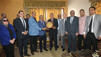 جانب من الزيارة 