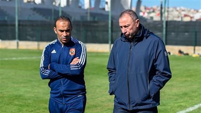 الأهلي يعقد اجتماعًا طارئًا يوم الأربعاء لمناقشة أزماته مع ا    