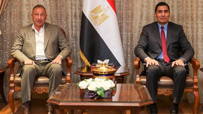 جوهر نبيل والخطيب    