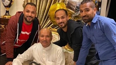 وليد سلمان مع والده    