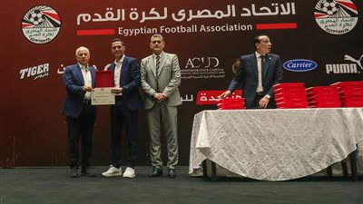 هاني أبو ريدة يقرر إحالة السيد مراد عضو لجنة الحكام للتحقيق     