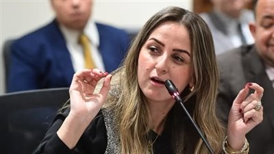 النائبة لبنى عبد العزيز    