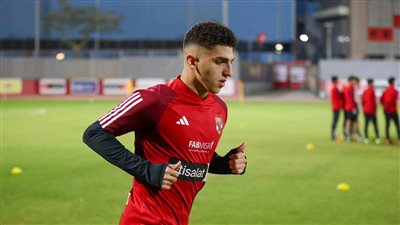 كوكا ينتظم في تدريبات الأهلي بعد التعافي من الإصابة    