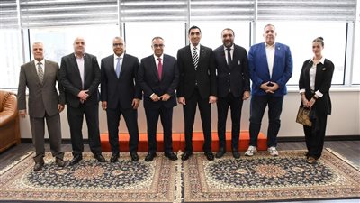 وزير الشباب والرياضة يلتقي مجلس إدارة اتحاد السلة ويكشف خطة     