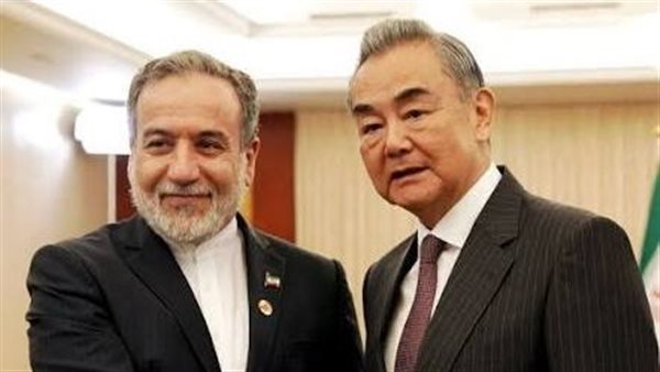 وزيرا خارجية الصين وإيران     