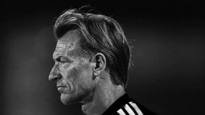 أزمة داخل المنتخب السعودي.. كواليس رحيل رينارد والشرط الجزائ    