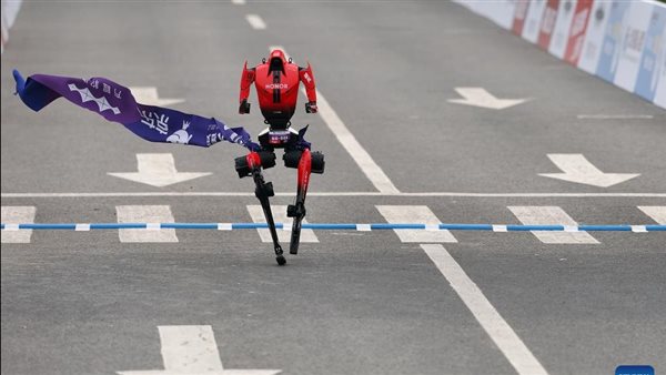 الروبوت الصيني الفائز    