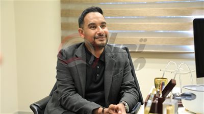 الإعلامي كريم رمزي    