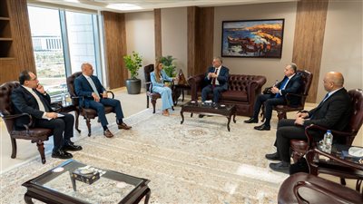 جانب من اللقاء     