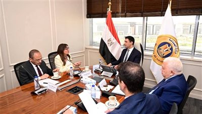وزير الصناعة 