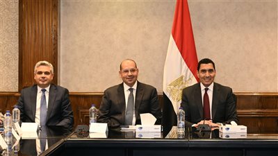 جوهر نبيل وياسر إدريس يضعان خارطة طريق أولمبياد 2028    