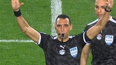 محمود بسيوني حكمًا لمواجهة بيراميدز وسيراميكا كليوباترا في ا    